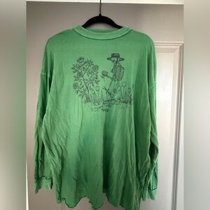 American Eagle Outfitters Green Skeleton Graphic Tee